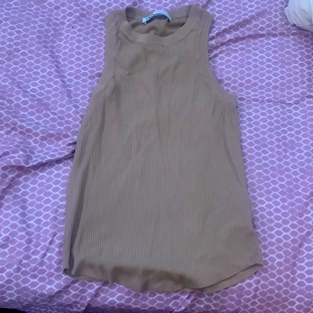 Tan sleeveless tank top
